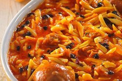 طرز تهیه خورشت خلال‌ بادام به روش طب سنتی ایرانی